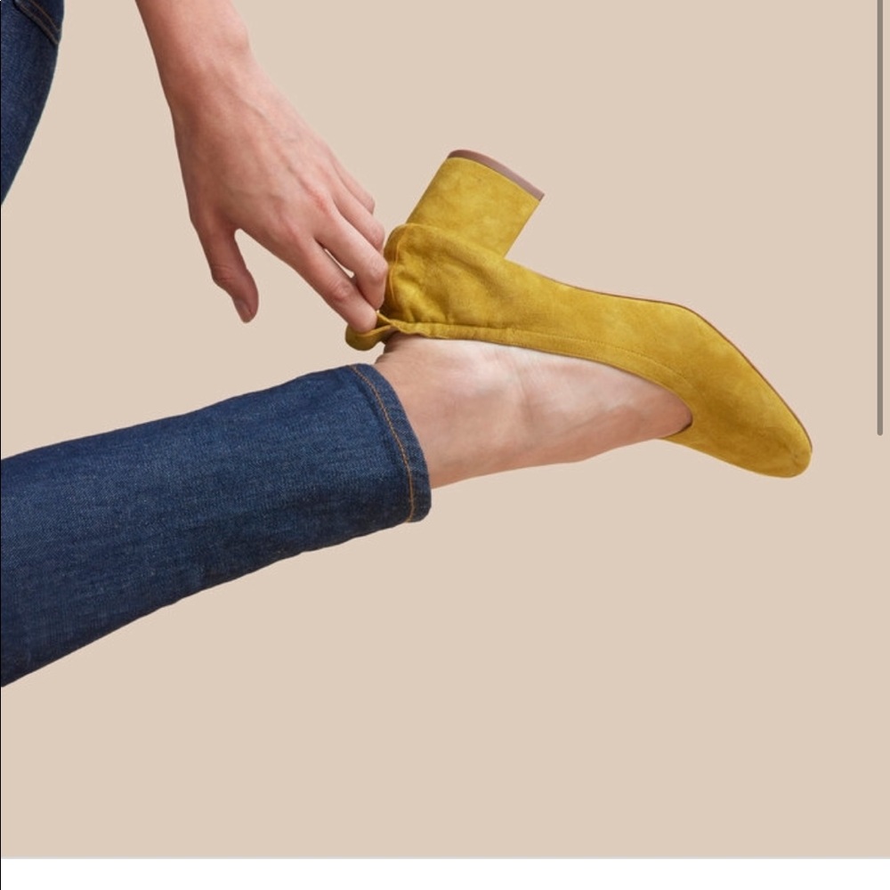 Everlane Day Heel in Citron Suede